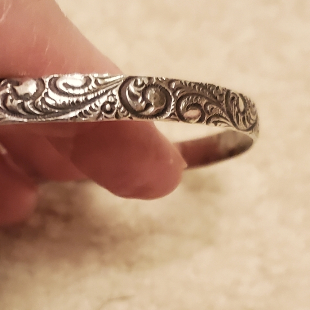 Danecraft Sterling Silver Bracelet Etched Carved Bangle Vintage Beautiful